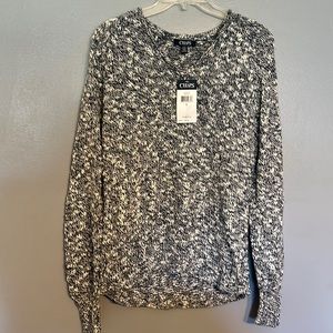 NWT Women’s chaps navy and white sweater L